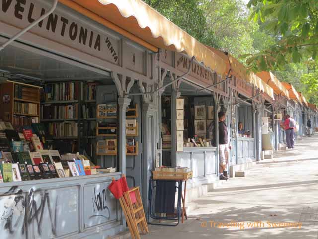 Booksellers in Madrid, Spain park