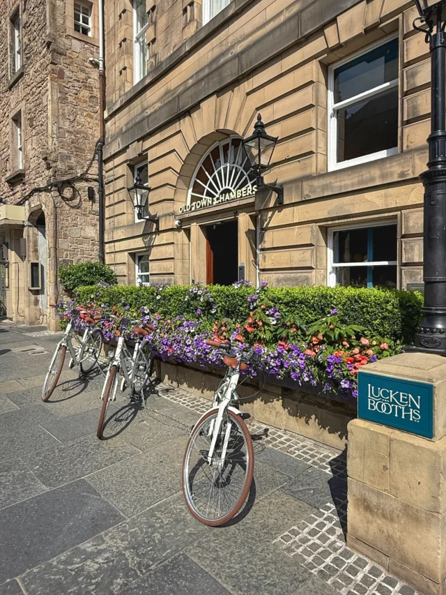 What a great @vikingcruises cruise! Yesterday’s excursion took us to Edinburgh, Scotland. Here’s a glimpse. #myvikingstory #edinburgh #scotland #shoreexcursion #travelgram #cruisetravel #britishislescruise #vikingcruises